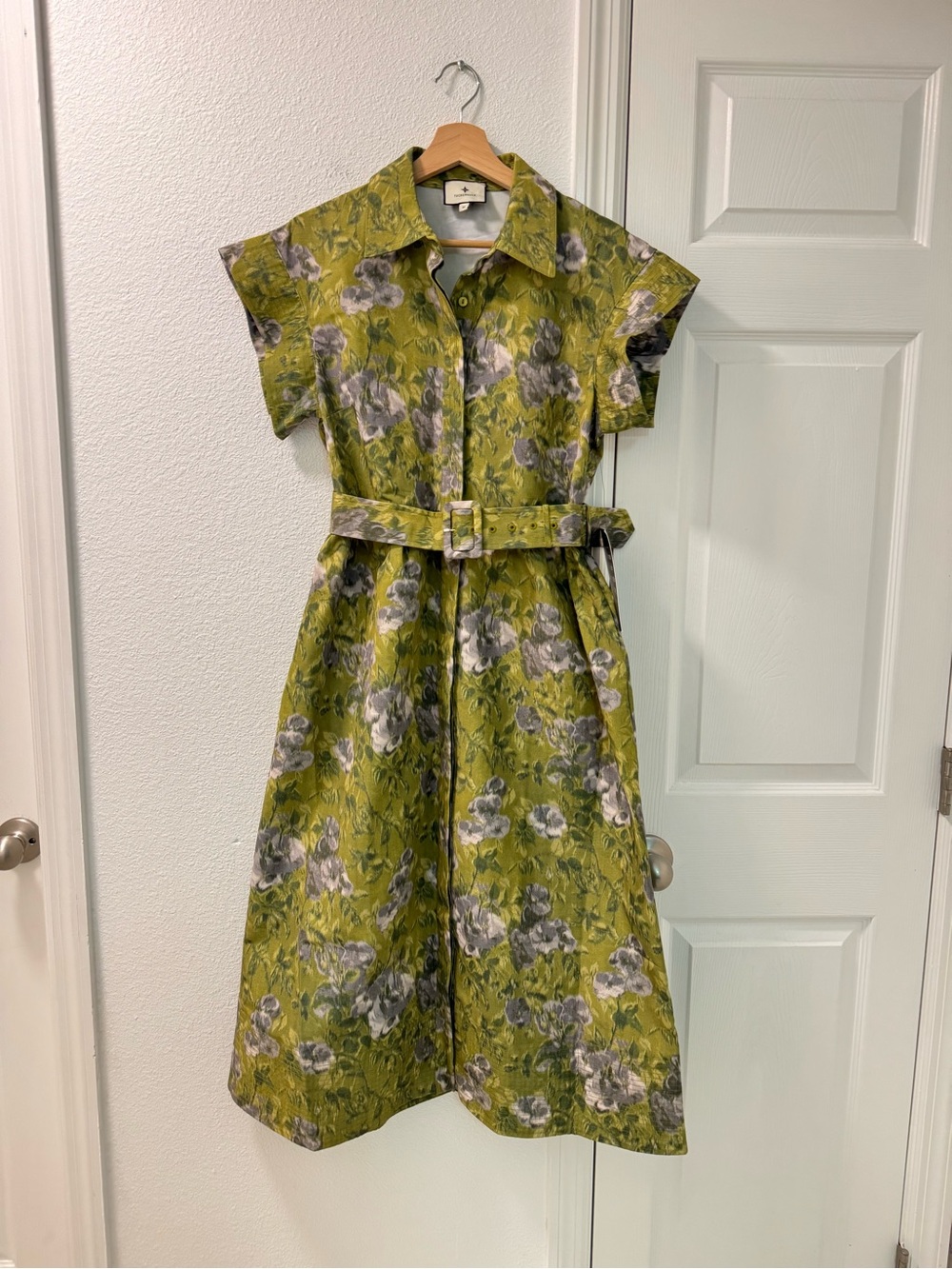 Tuckernuck Muted Meadow Chloe Dress NWT women's size medium green - Picture 2 of 6